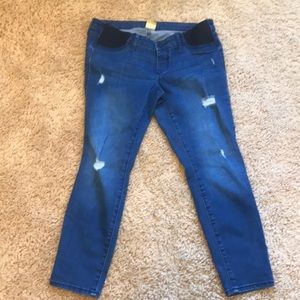 Old Navy Maternity Capris